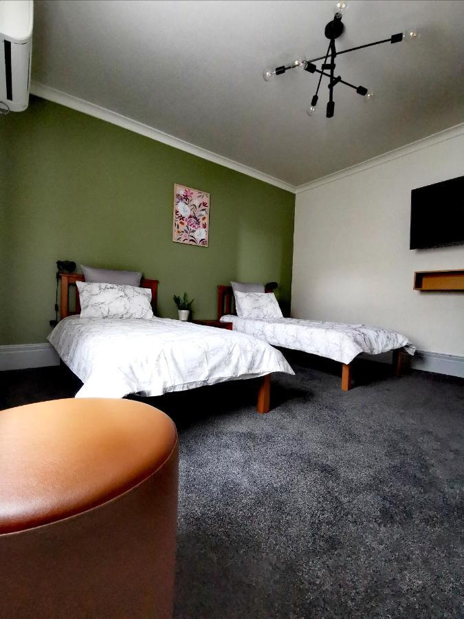 Refresh109 On Cameron Bed & Breakfast Launceston